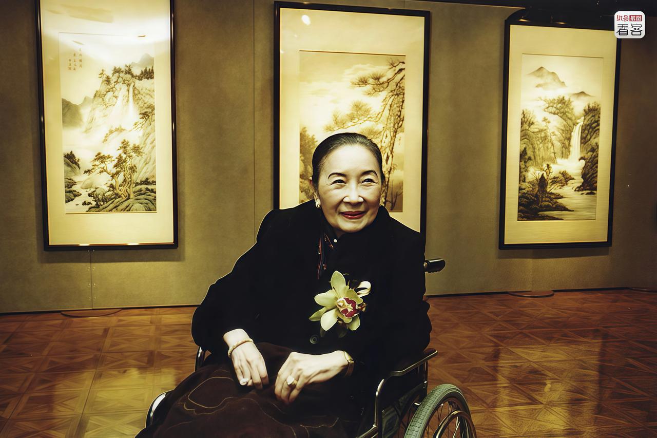 宋美龄活了106岁，然而，长寿从来是双刃剑，因为活得过于长了，晚年的宋美龄眼见身