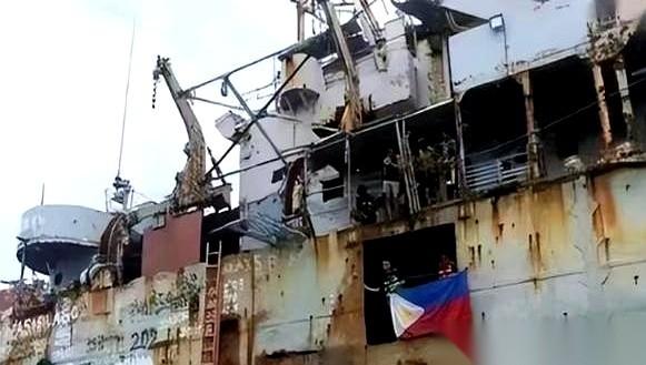 “中业岛上的菲律宾驻军，想吃顿饭、喝口水，都得提前两天打报告！”这不是演习，是