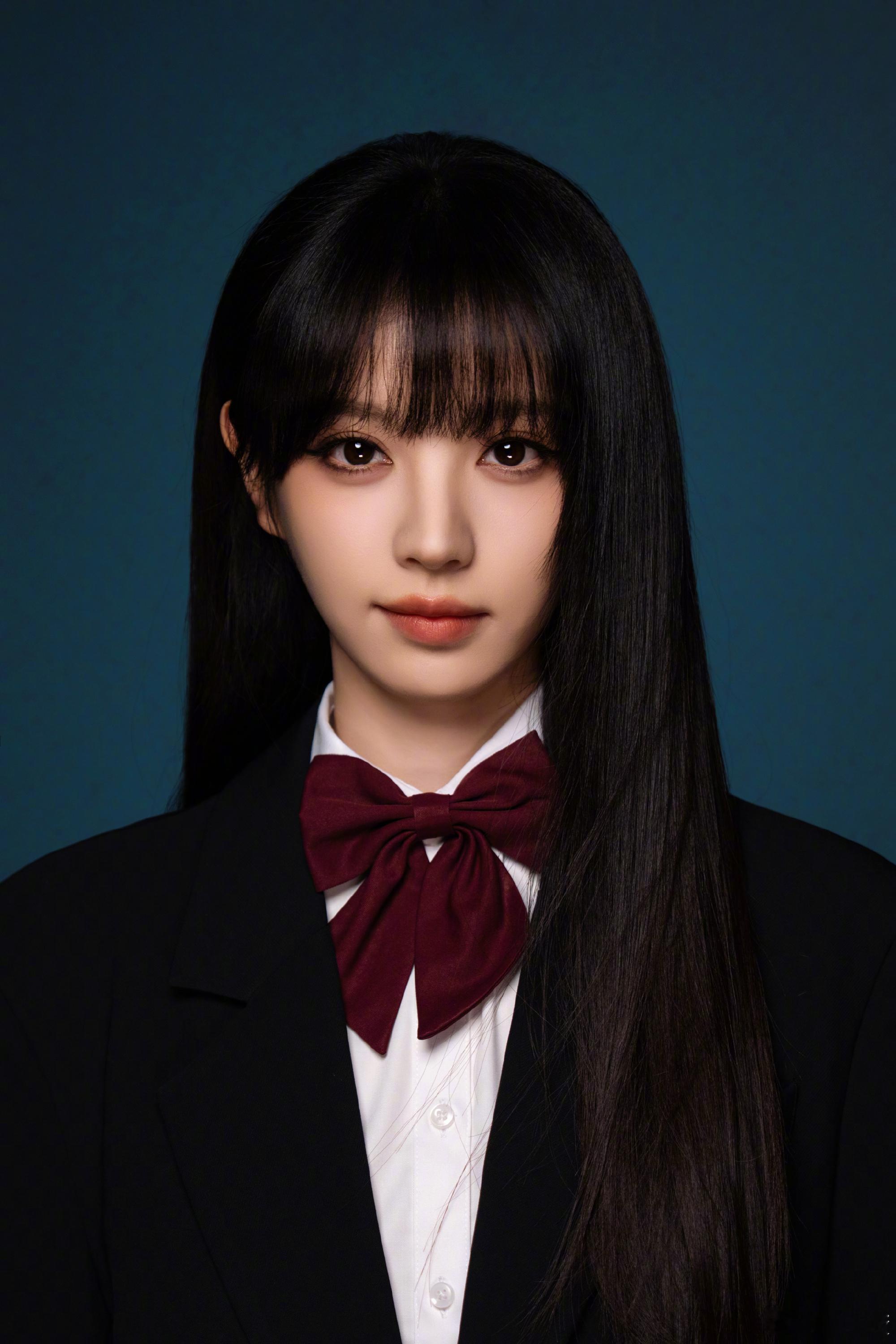 黑长直是田曦薇的统治区吧，新公式照，就这个恶女味儿爽👸🏻​​​