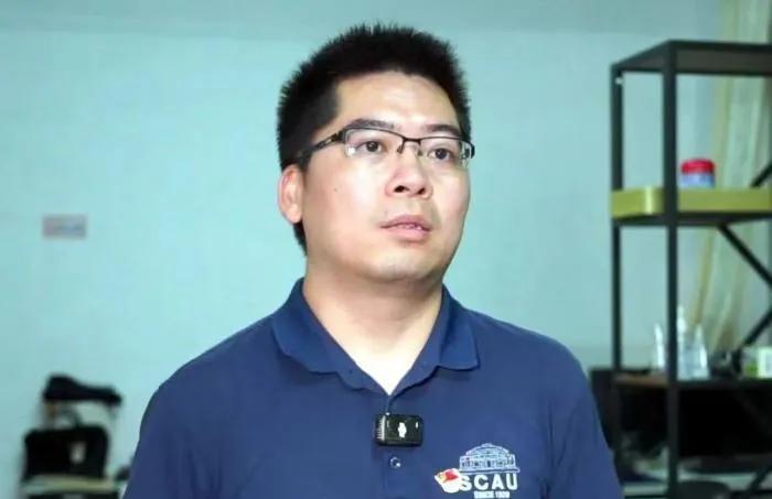 火到人民日报！广东韶关，徒手掰车门，闯火海救人的黑衣男子身份曝光：名叫钟威，基层