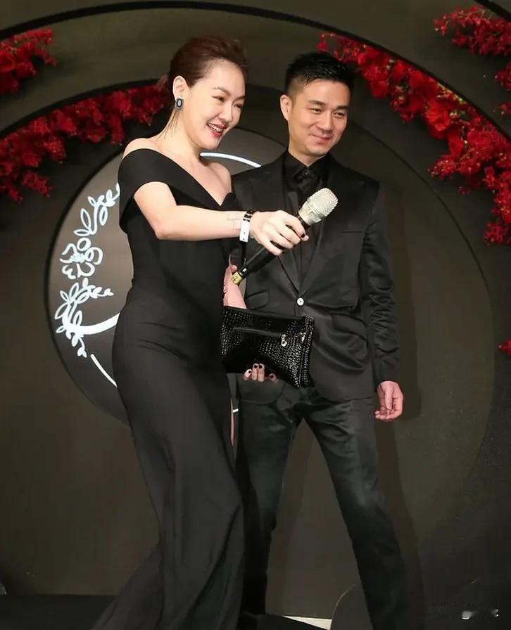 为什么小S从来没想与许雅均分开？为什么许雅均从来没想跟小S离婚？不是因为他们有