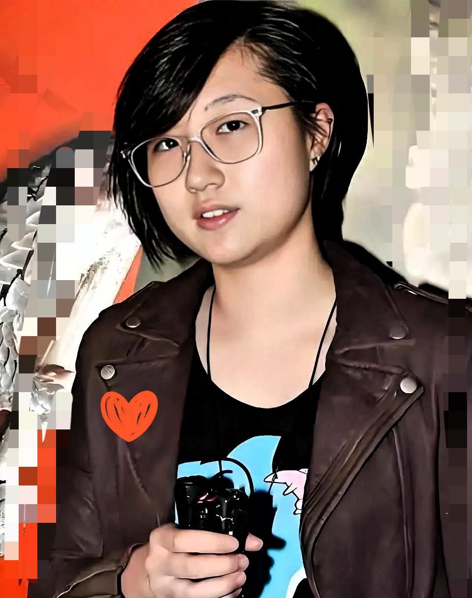 吴卓林直播间火了！不是靠成龙，是靠自己写脚本、砍价的韧劲谁能想到吴卓林的直播