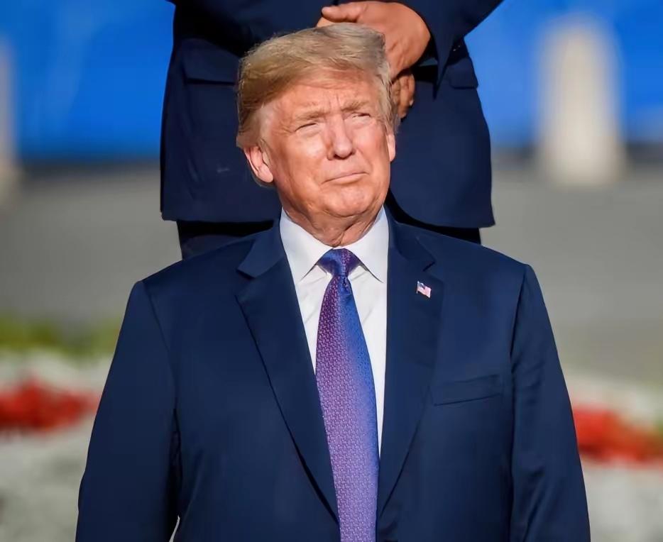 【英媒：普京无意求和，特朗普犯下关键错误】12月4日，英国《独立报》发文称，普