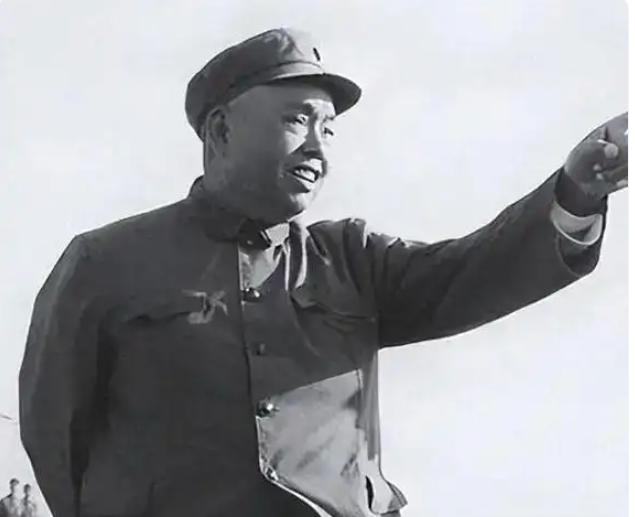 越南少将阮德辉回忆说：当年中国军队得以安然撤军，不是越南军人胆小不敢追，而是黎笋