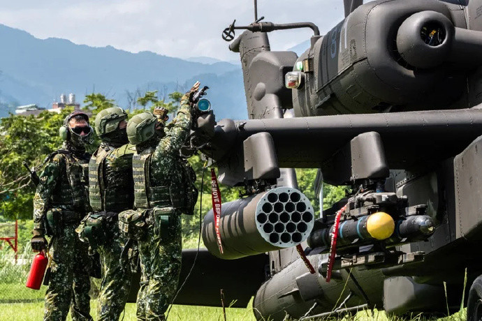 【#被大陆通缉台军麻烦大了#】日前，厦门市公安针对18名实施“台独”行径的台军