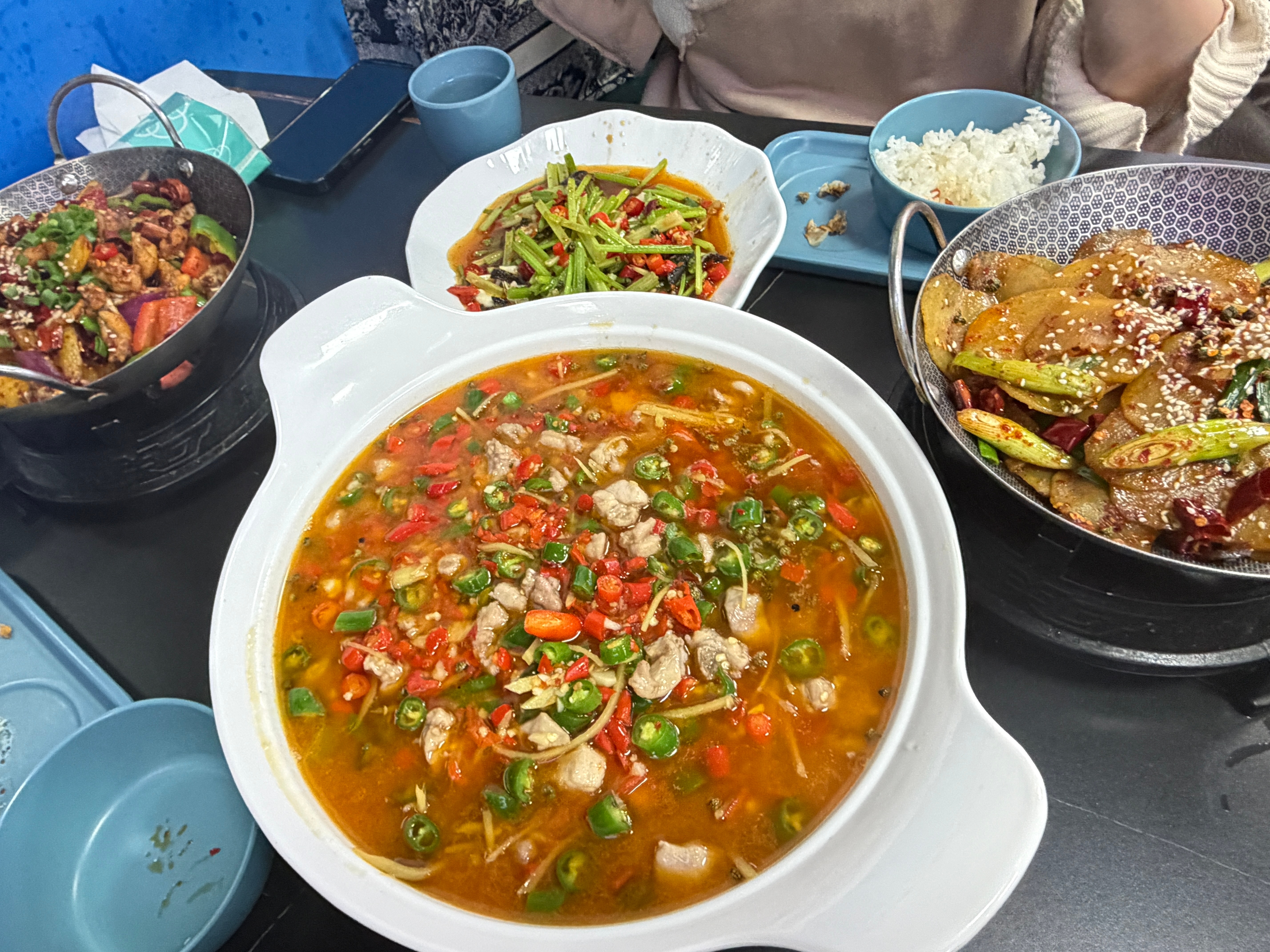 北京最好吃的牛蛙到顶了想了好久终于又叫我吃上了北京·曦彤轩川菜馆