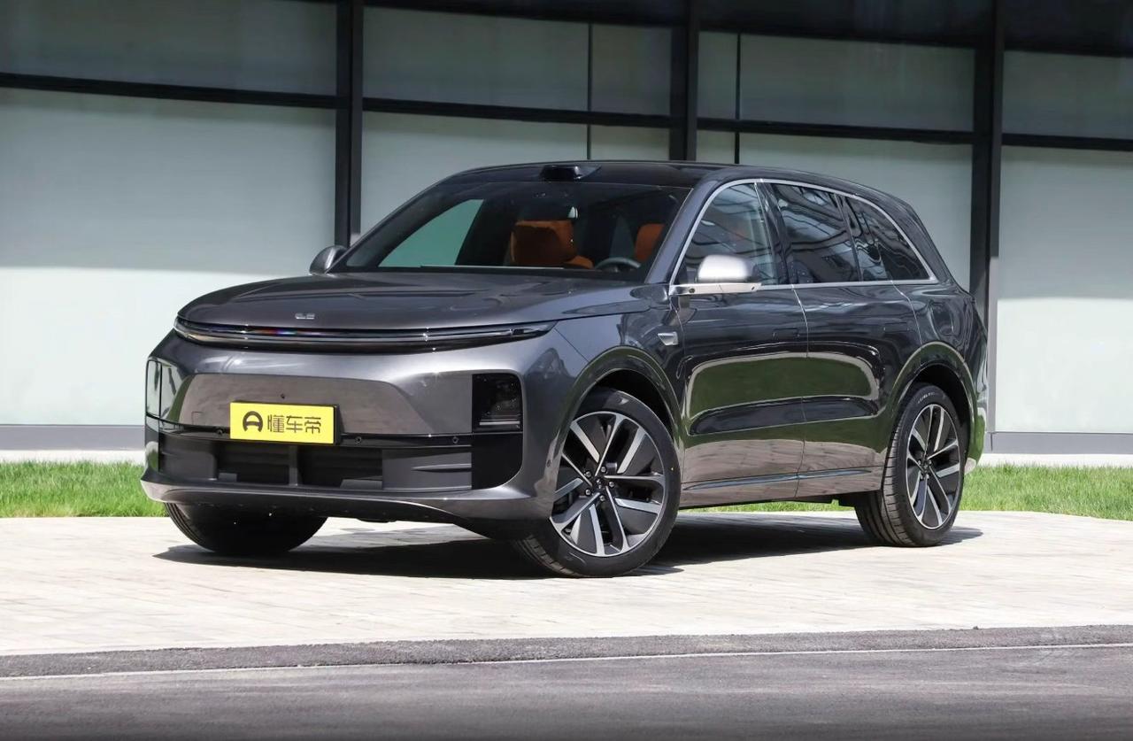 作为家庭智能SUV的“顶流”，理想L6自2024年4月上市以来，不仅新车卖爆，二