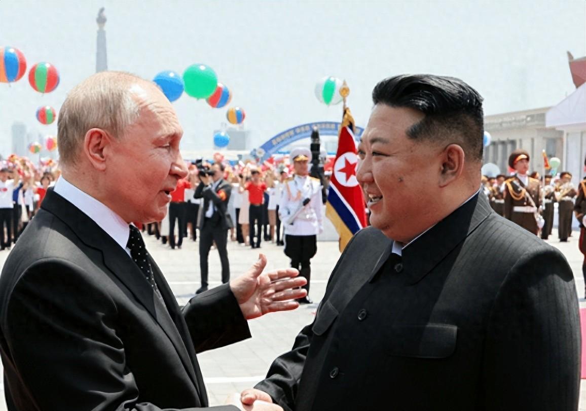普京73岁生日当天，只有金正恩的贺电，还在用“同志”称呼普京10月7日，普京刚