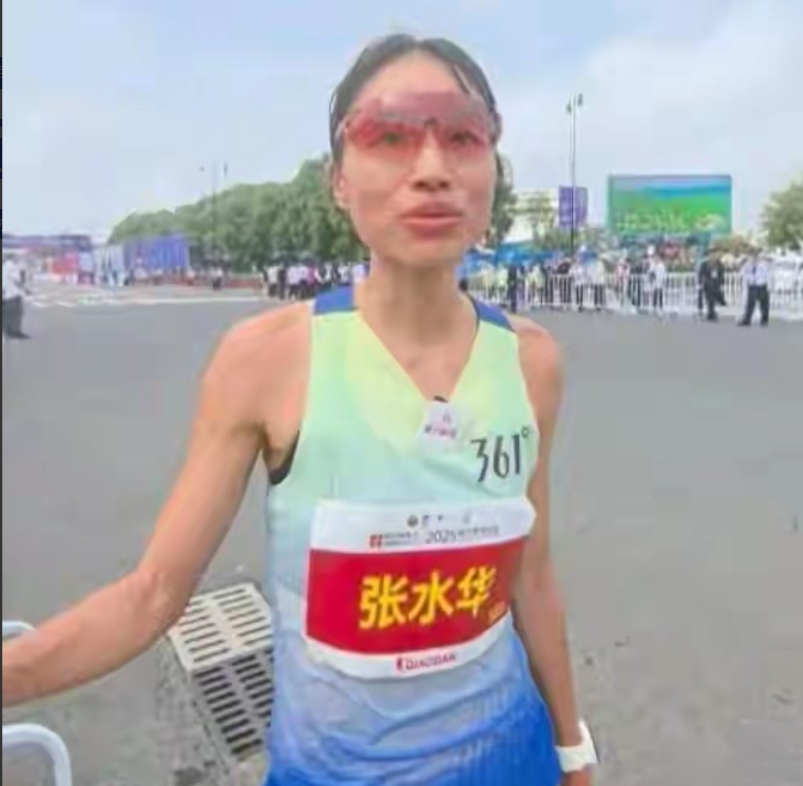 原来我们都误会这位跑马冠军了！大家说她情商低，其实是另有原因……她在
