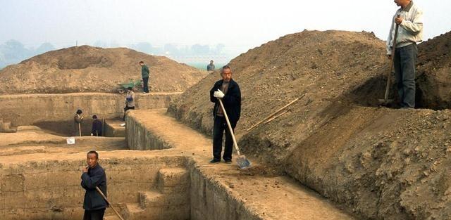 中国历史有数百年的空白期，没人知道发生了什么，直到那一天这段空白期，一度成为
