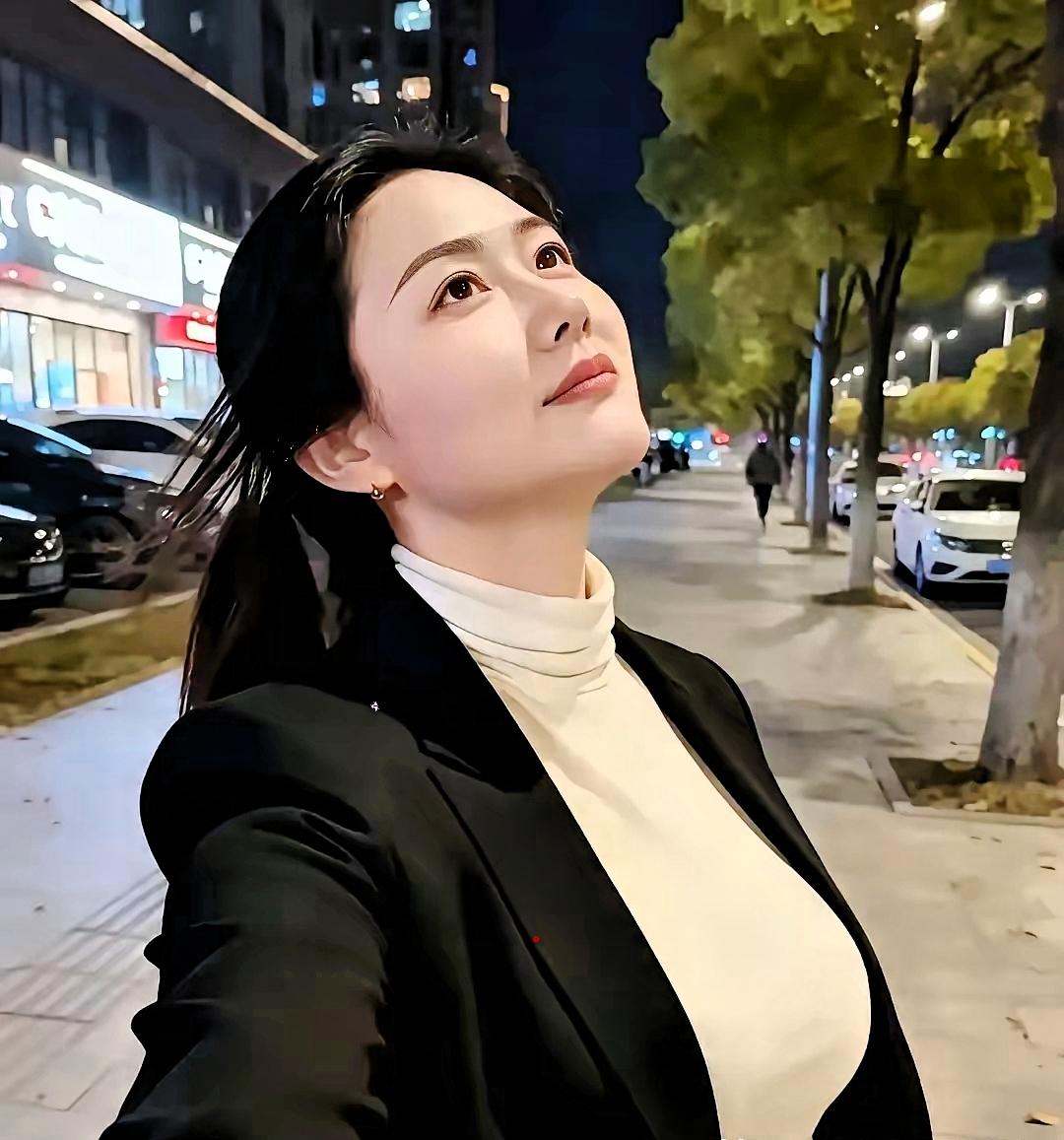 就在刚才5:45，乌鲁木齐地震了！关键是，我和老公正忙着夫妻生活……​​突然