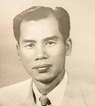 黄道益，1919年生于台山市白沙镇朗溪型洞里，香港黄道益活络油创造者、知名的中医
