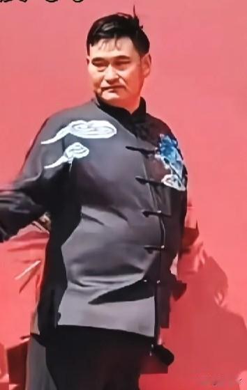 终于知道，为啥都说大衣哥，是山东缴个税最多的人了。山东比他有钱的企业家多的是，