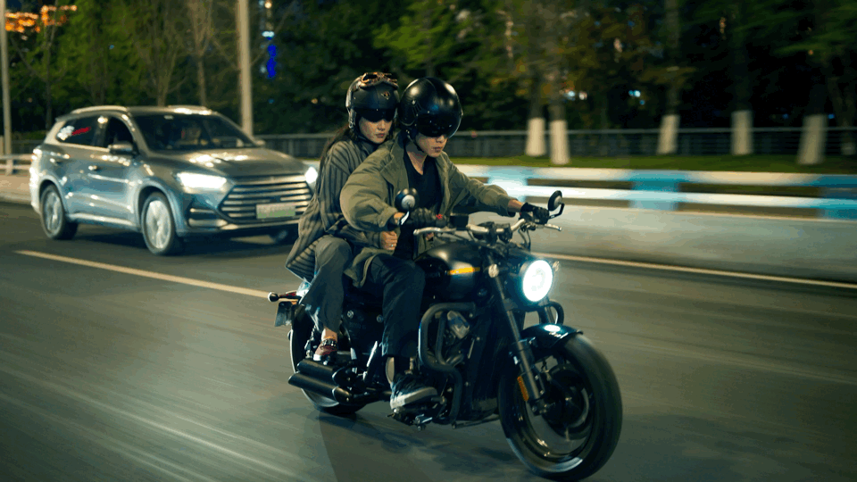 张若昀新剧碎了又碎了看完《人之初》预告只想说：高风，快跑！！本以为能看张若昀大