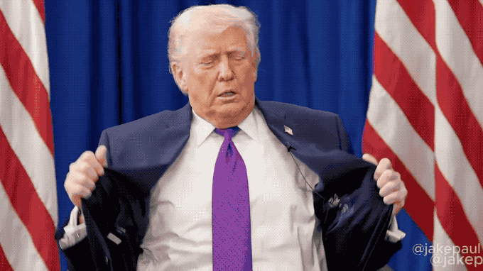 特朗普身上有什么？访谈期间诡异敞开西服，外界怀疑美国总统被犹太人监控……近日在特