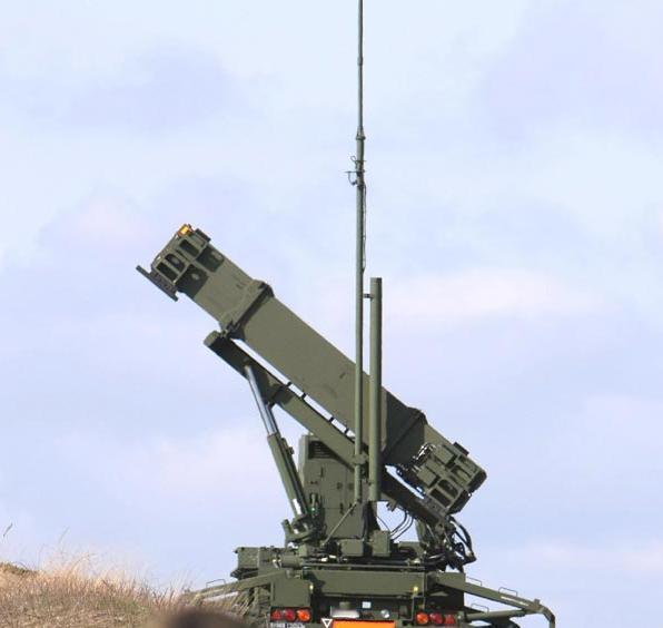 日本扬言一旦开战首先击沉福建舰！ 日本敢说这话，无非是觉得改装了出云级航母、