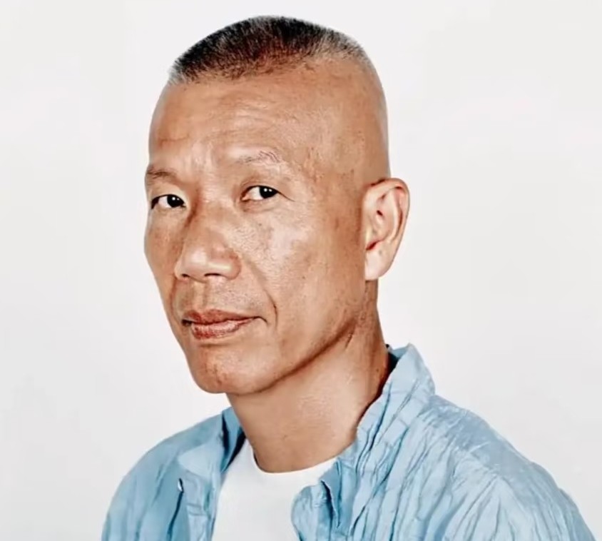 蔡国强，实在不行你就退圈吧！主要是大家都看不下去了，身为一个专业的艺