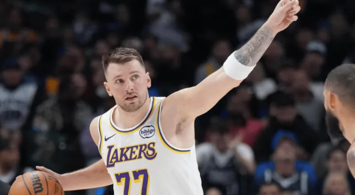 ESPN记者TimMcMahon谈到湖人未来补强方向时表示：“他们拥有一个事