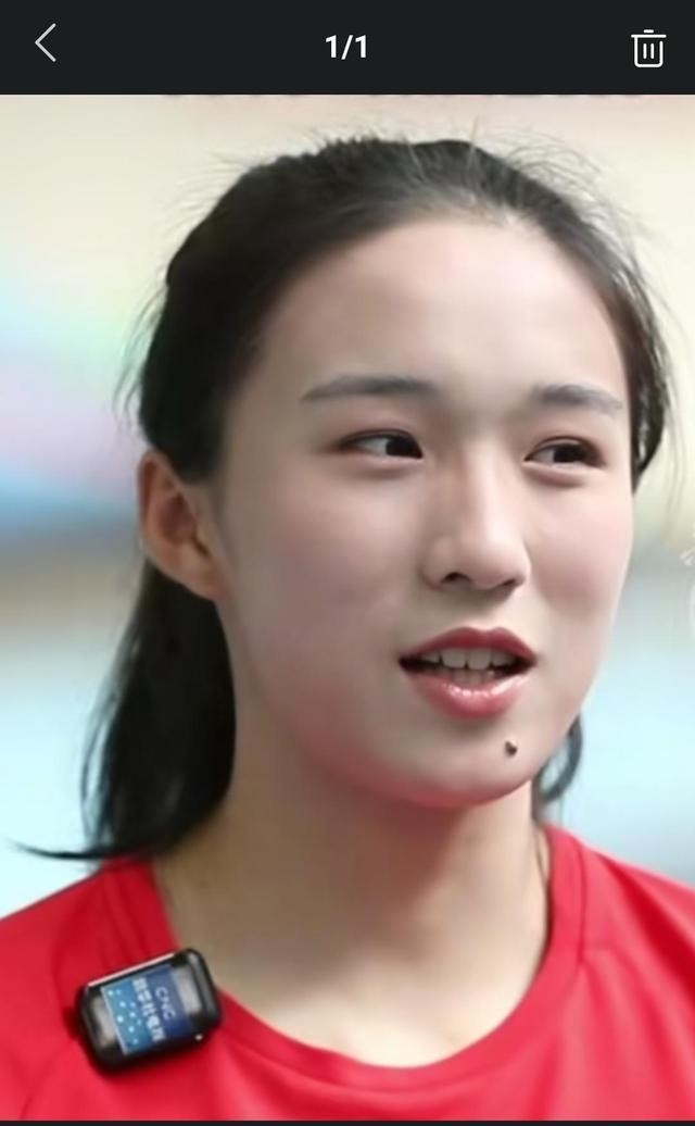 一个17岁的亚运冠军，为什么敢公开“追”汪顺？陈妤颉这一句“顺哥你可以当我姐夫吗”，比她11秒06的