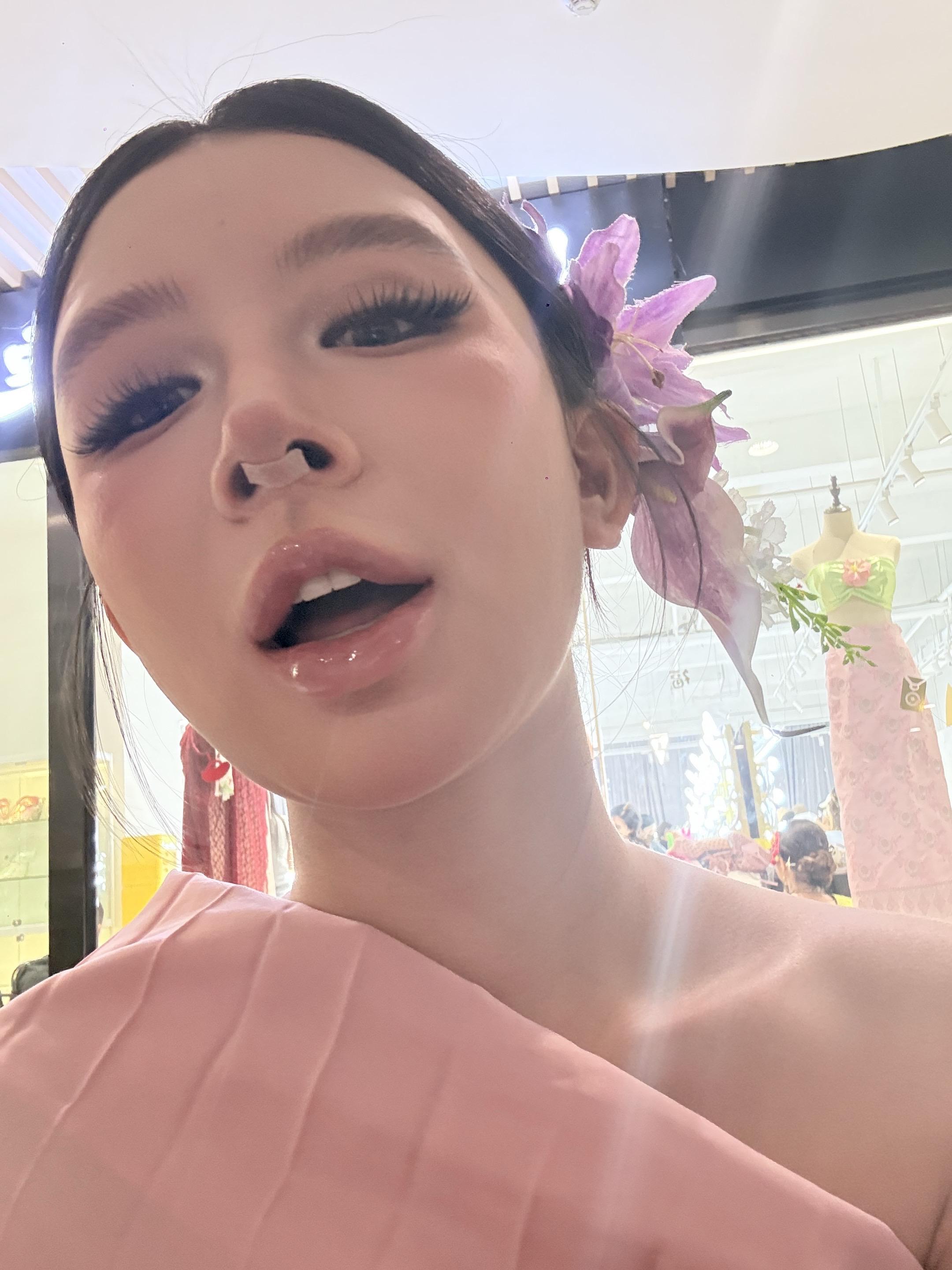 虽然为女子 但行事也要如君子一般 不占别人的便宜 回应亦或回礼 这是家...