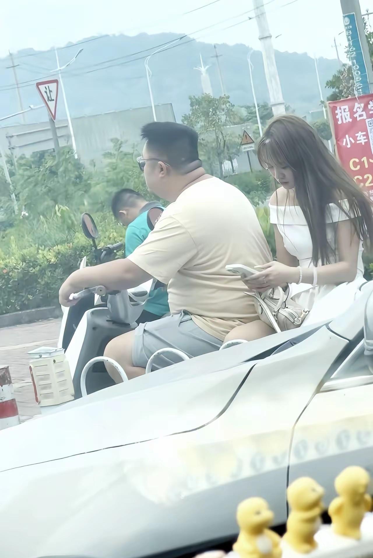发现了一个现象，大家发现了吗？这年头凡是长的漂亮的女人找的老公都不怎么样，有些