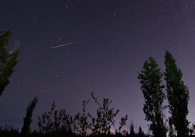 26年6月下旬，摩羯座可得多留意啦。进入下旬，星体换座能量震动强烈，事情容易反复