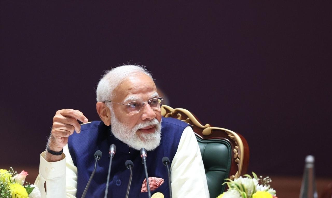 印度天塌了 当地时间2月20日，特朗普对外宣称：已经签署了对所有国家征收10