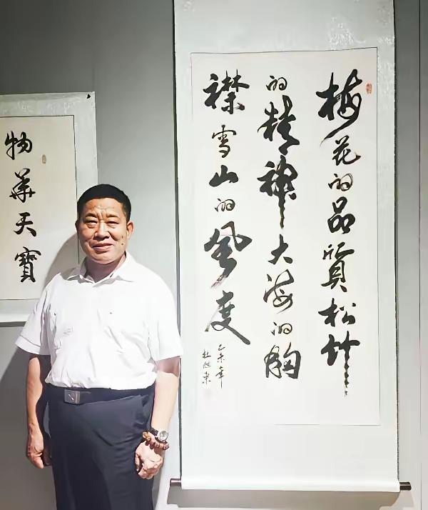 说实话，缺乏楷书功底。