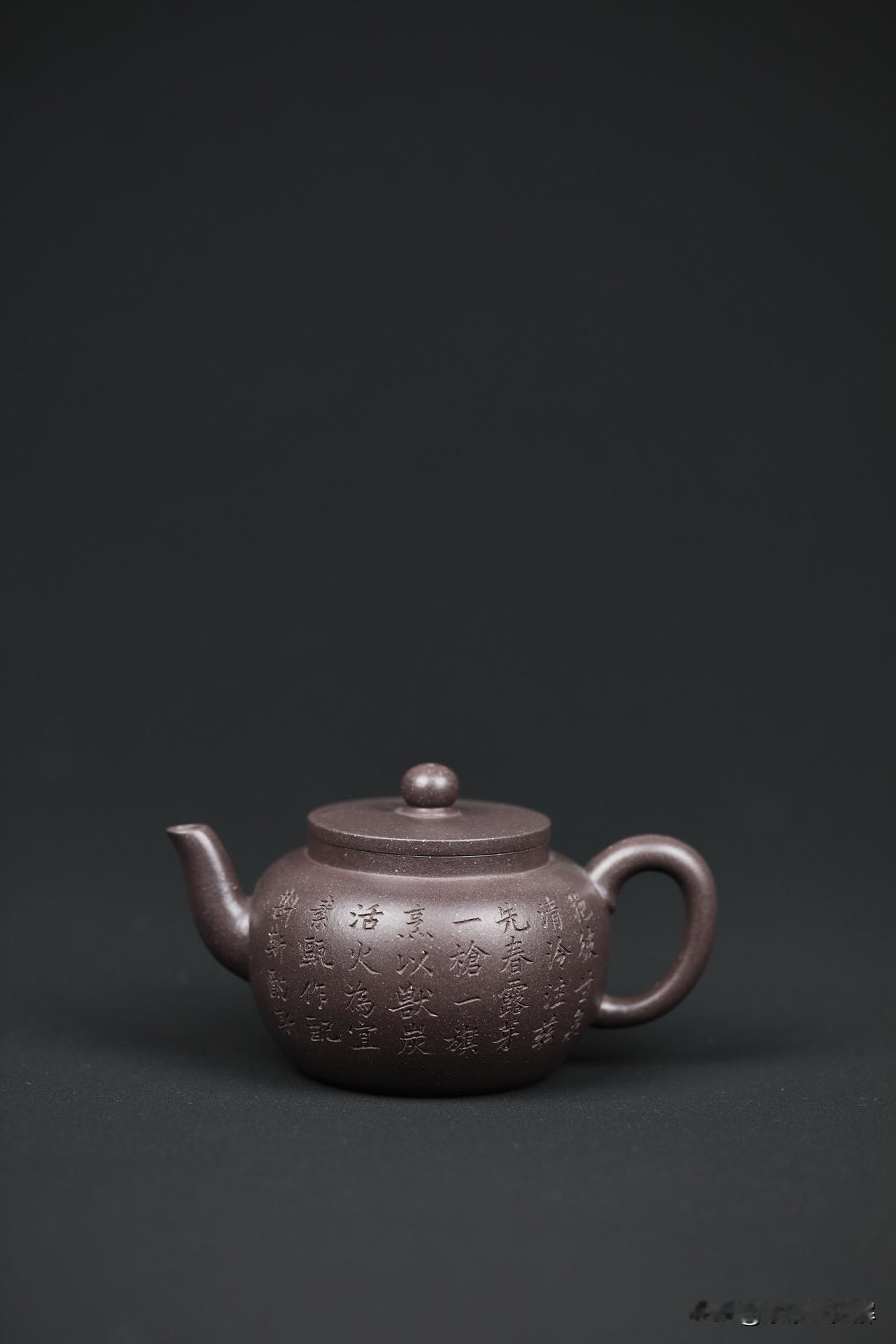 实操风：熟普、老白茶怎么泡才好喝？选对壶，茶汤醇厚度提升大家都知道“紫砂壶是