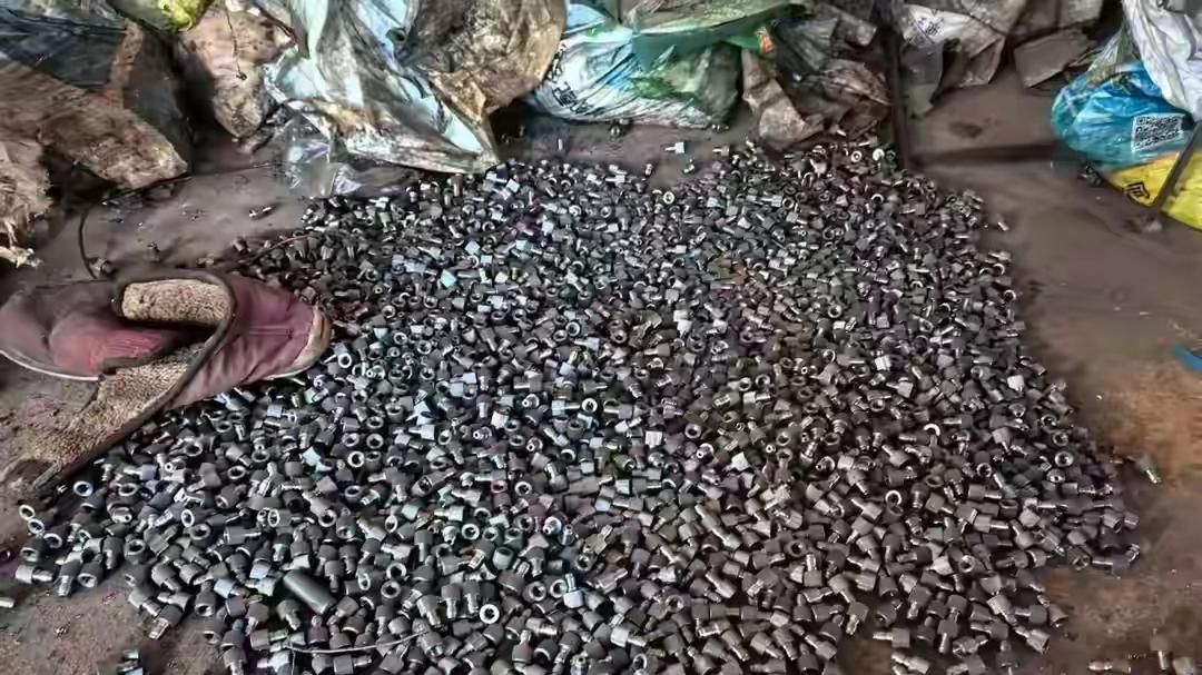 螺母定涉枪判4年，定性牵强引争议