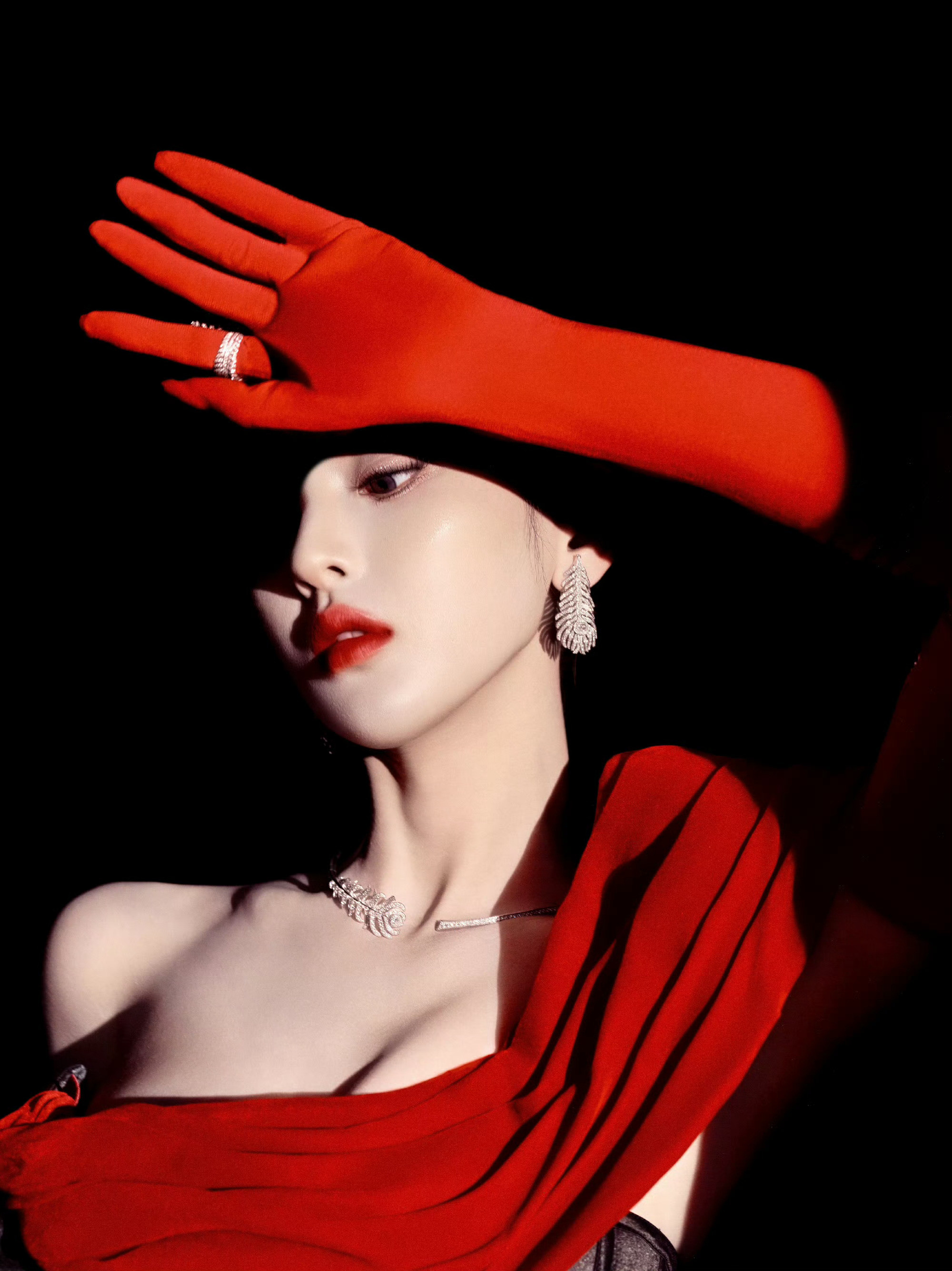 杨超越～～杨超越杨超越红与黑​​​