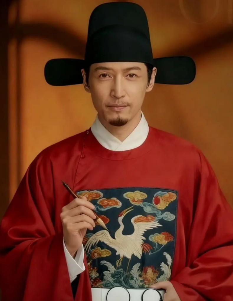 胡歌要演张居正，他行吗？电视剧《风禾尽起张居正》确认胡歌为主演。张居正这个角色