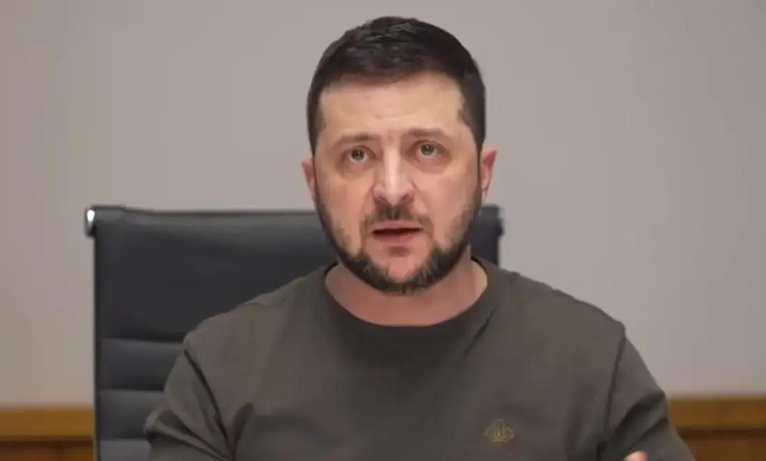 乌军总参谋部11月2日最新战报显示，在顿涅茨克战略要地红军城方向，防御部队在24