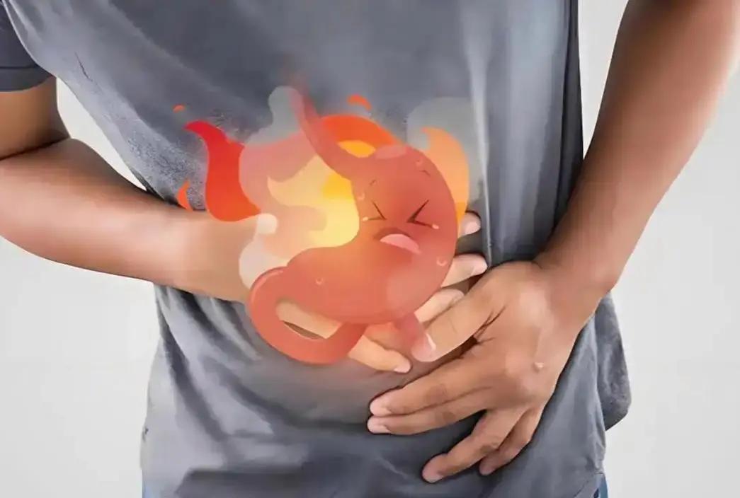 乙肝这病最吓人的一点，就是它藏得深，很多人查出小三阳就觉得没事了，结果几年过去，