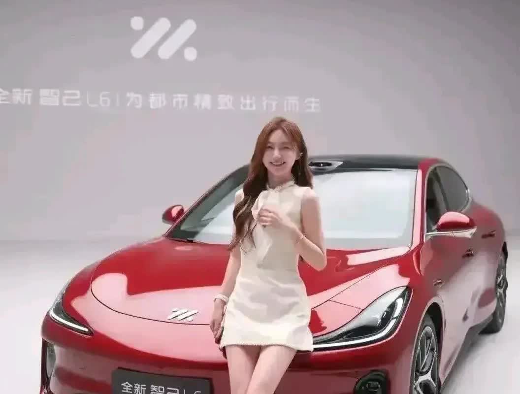 听我一句劝，2025年买车不纠结：1.50万——买问界M9！2