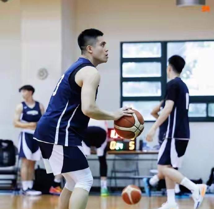 中国男篮收到坏消息，世预赛下一场对手省队82:80赢了韩国2分。之前中国男篮在世