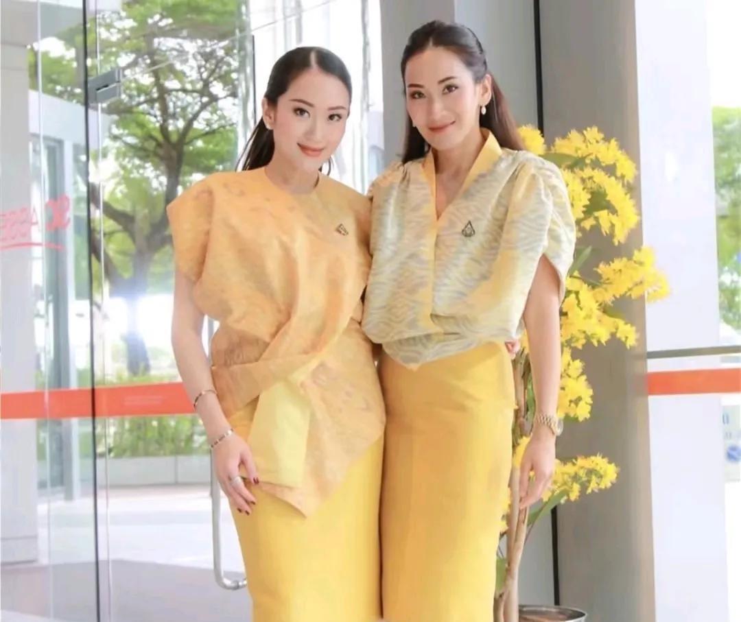 同样是他信的女儿，作为姐姐的萍通塔才是聪明过人啊！明明比妹妹佩通坦更漂亮优秀，成