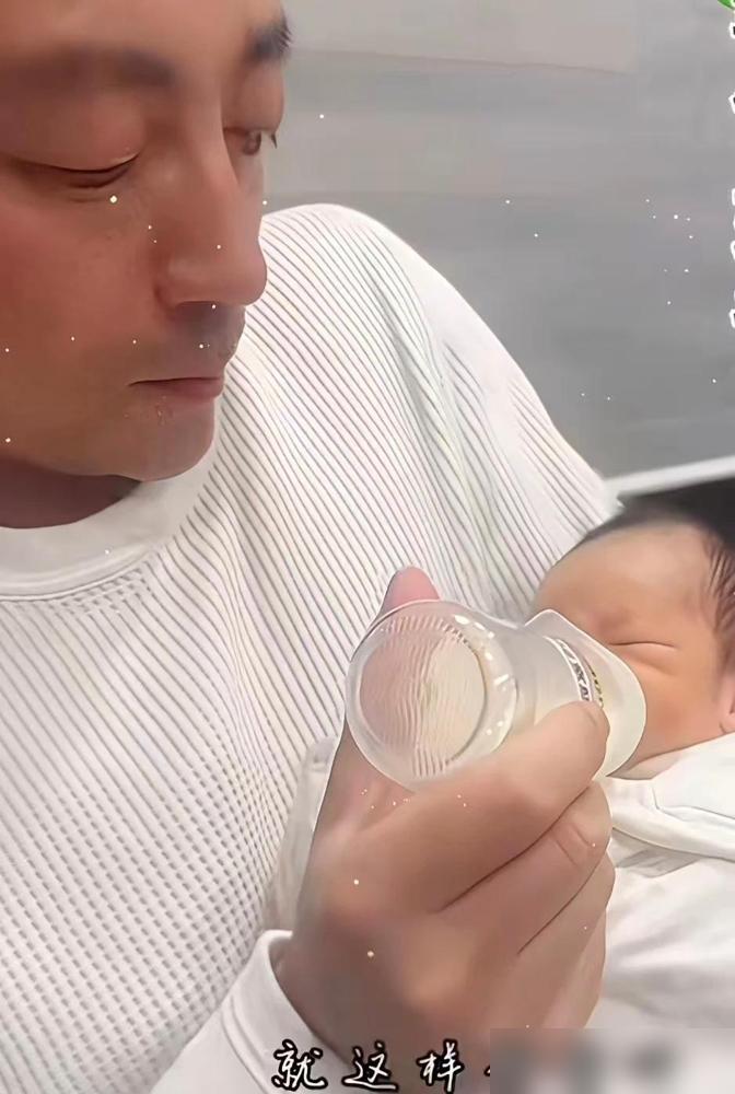 汪小菲这次真怒了！就为一张私密喂奶照，他直接切断张兰看孙子的路！这已是第四