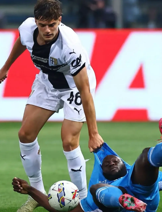 国际米兰与利物浦较量！根据Sportitalia的消息，国际米兰接下来可能很快就