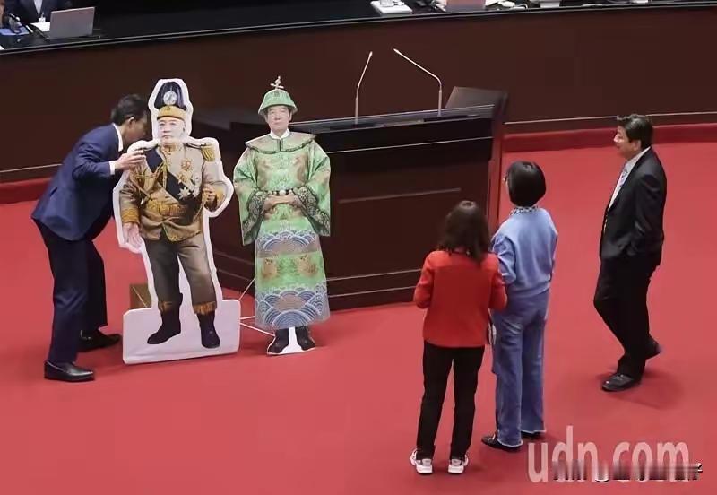 赖清德不列席台立法院审查，最终被台湾民众抛弃！1月21日至22日，在野党发起的