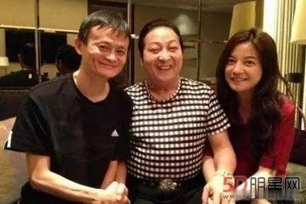 耳光比赛失利通背拳创始人赵鸿刚把惨败归结为没经验。但看过比赛的都知道，和比赛