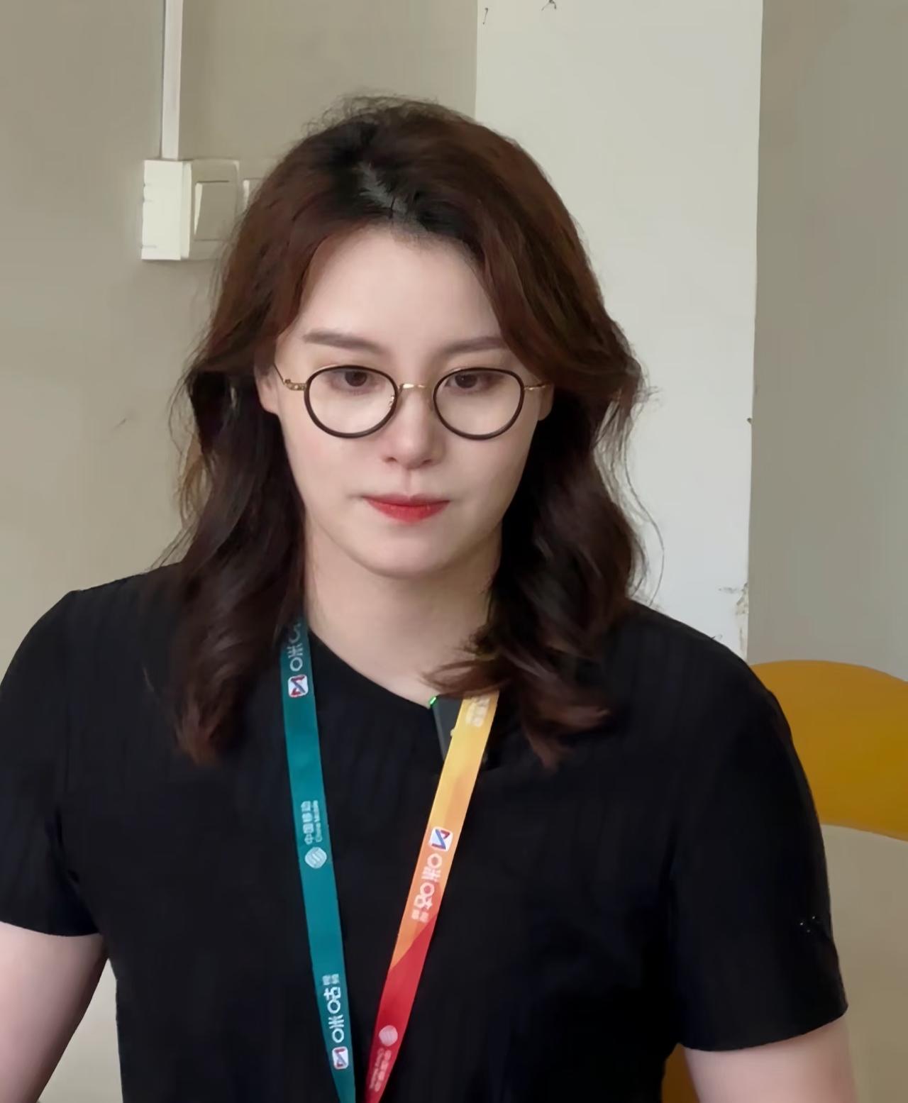 张家齐想不到，傅园慧更想不到，由于张家齐妈妈各种“神”操作，傅园慧的父母竟然