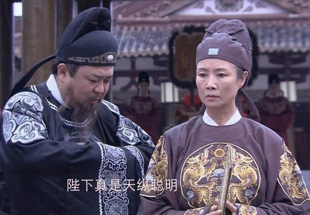 武则天当上皇帝了之后，开始清除周兴、索元礼等一帮曾经帮她坏死做尽的鹰犬了。因为你