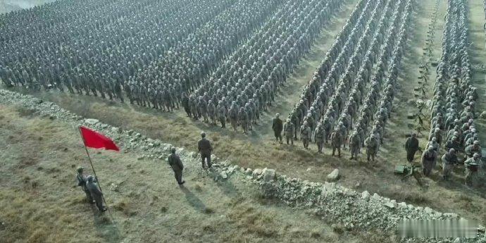 好家伙,这绝对是我见过最有良心的剧组了!就算是后期合成,至少不是一两百人说成十万