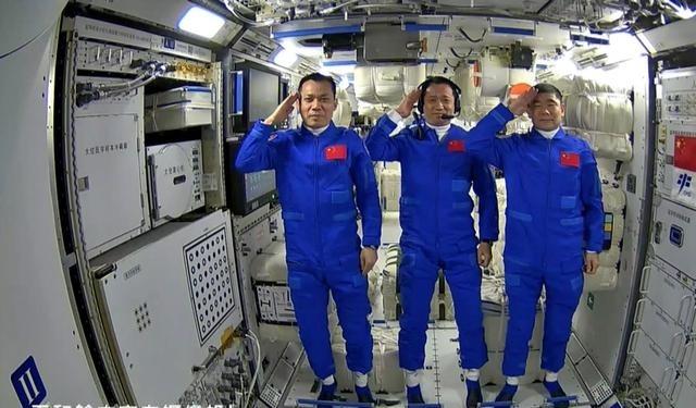 “不允许中国的空间站使用中文！”2021年，美国人居然傲慢的对中国说道。但是这回