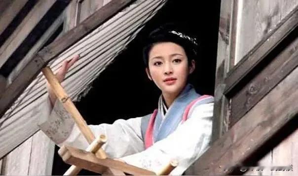 潘金莲也曾经想做一个好女人！奈何出身裁缝家庭，家境贫寒，小时候就被卖给艺坊，后