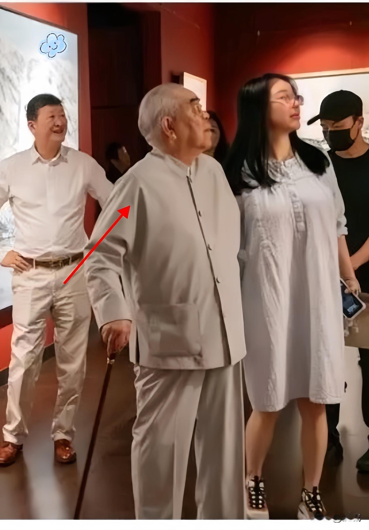 范曾这纸声明，竟把“晚节”二字揉得稀碎，泼得满世哗然！87岁高龄喜得幼子，