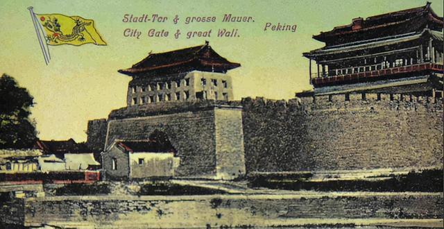 1953年，北京古城墙在被拆除之前，林徽因据理力争，可她在郭沫若、吴晗等人面前毕