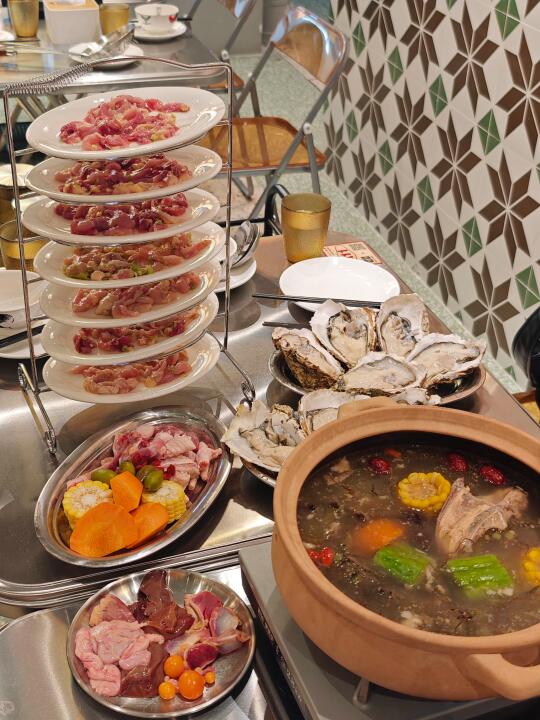 就在佛山！鸡煲滚三滚，神仙站不稳！