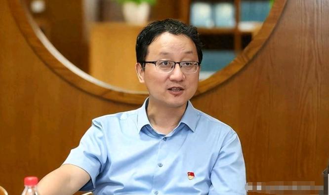 7月29日，德国之声表示，中国外交部网站显示，外交部亚洲司司长岗位出现人事调整。